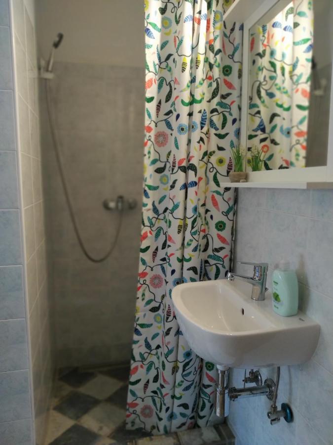 Postaja 33 Apartment Zgornje Skofije Bagian luar foto