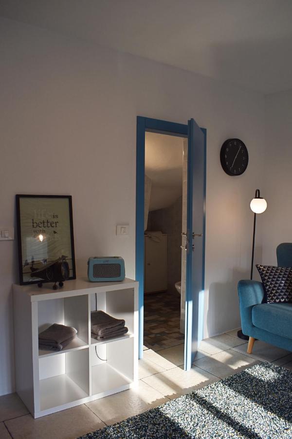 Postaja 33 Apartment Zgornje Skofije Bagian luar foto