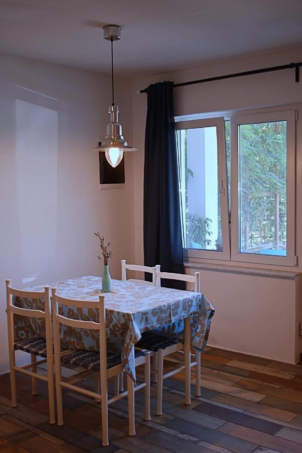 Postaja 33 Apartment Zgornje Skofije Bagian luar foto